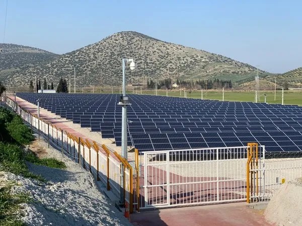 Demiryollarında güneş enerjisi dönemi başladı! 1,5 milyar lira tasarruf hedefi